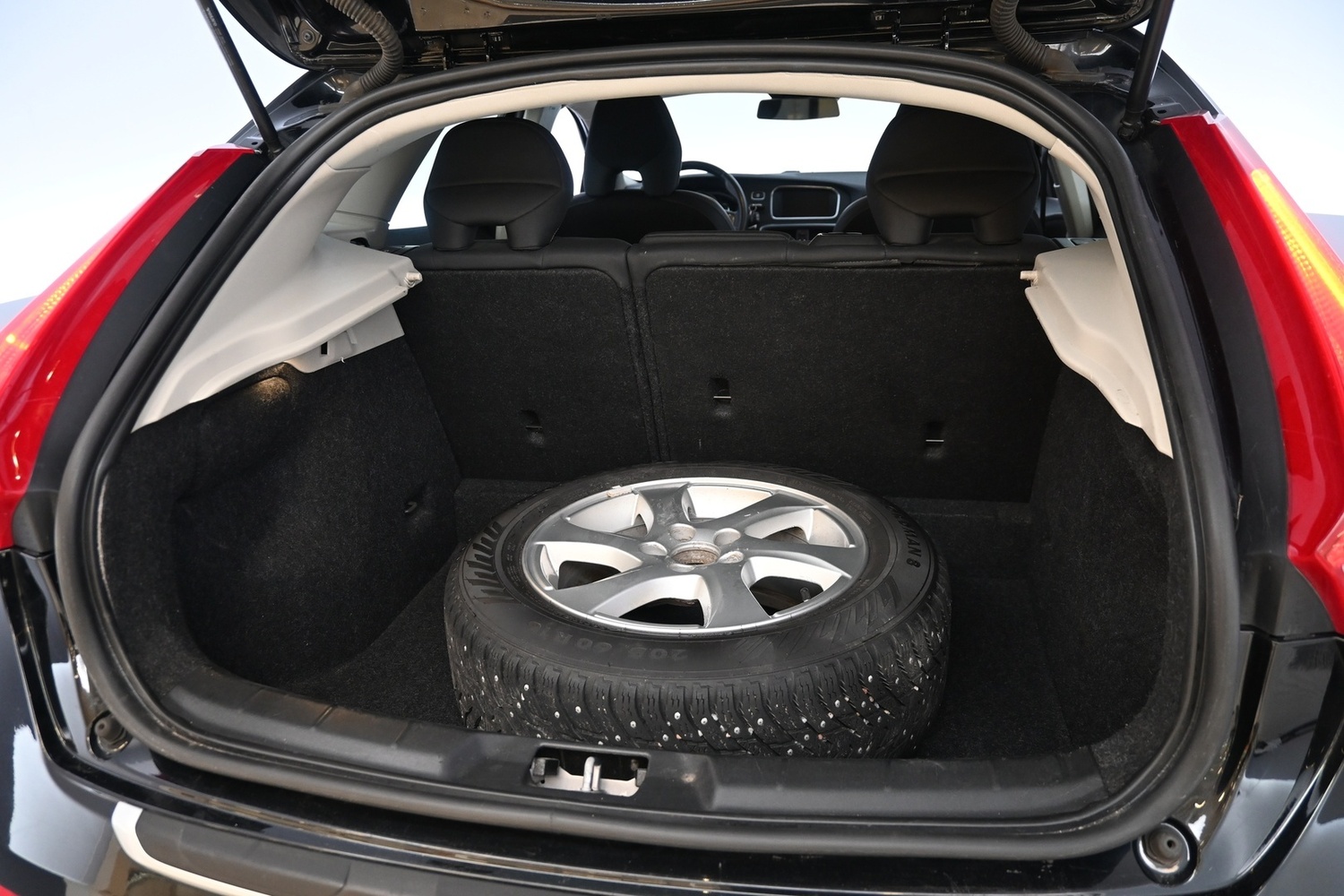 Volvo V40 Cross Country vaihtoauto