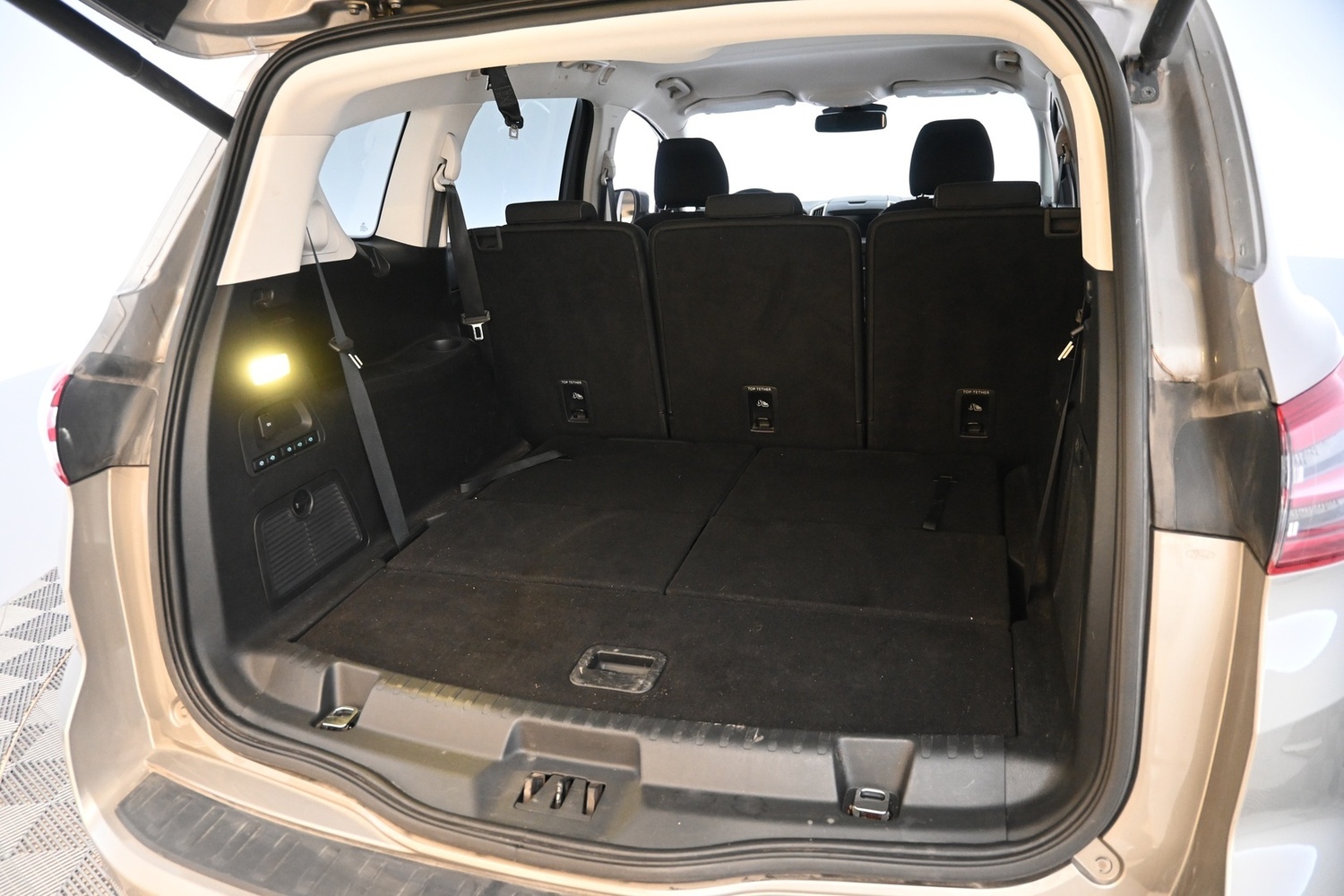 Ford S-MAX vaihtoauto