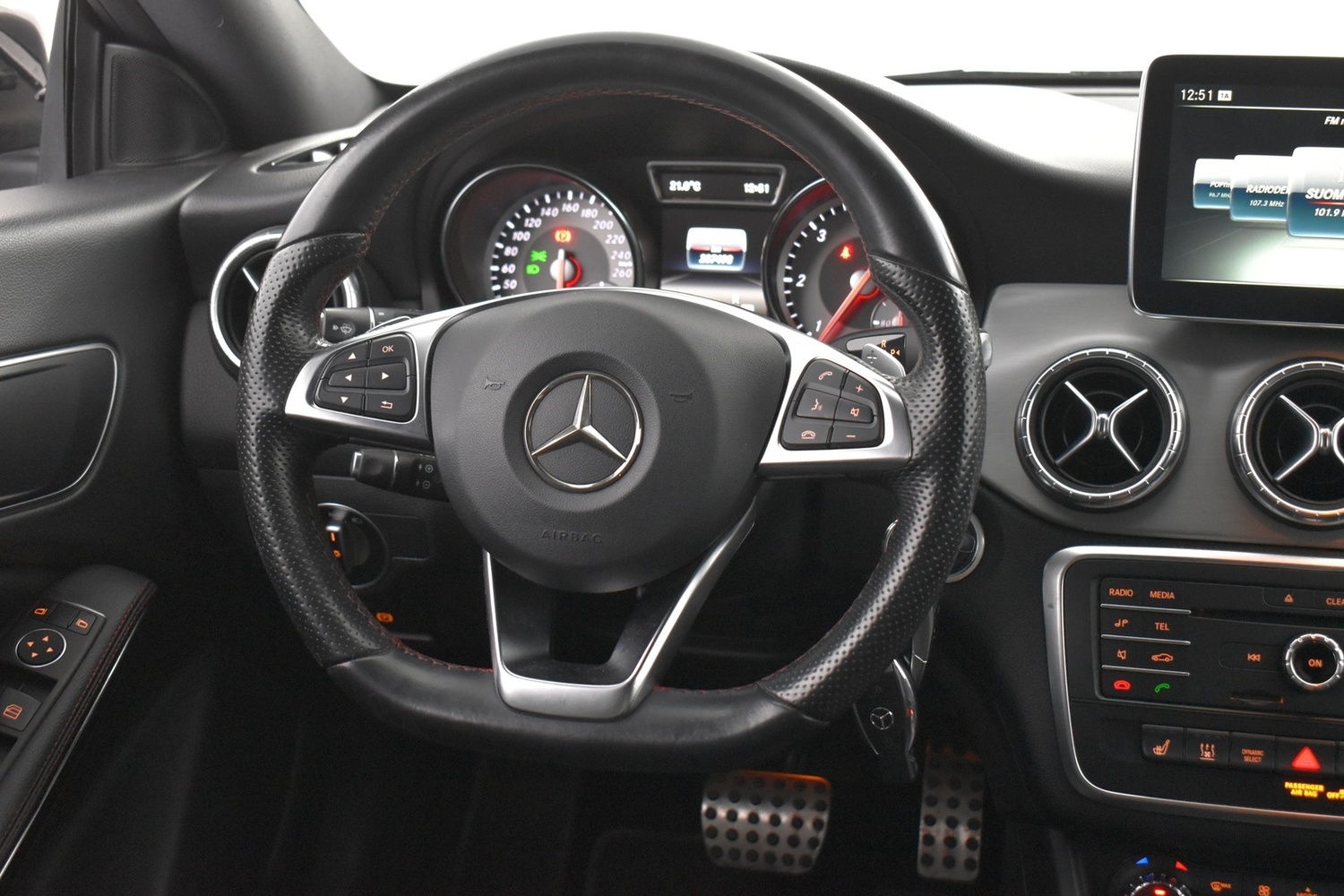 Mercedes-Benz CLA-sarja vaihtoauto