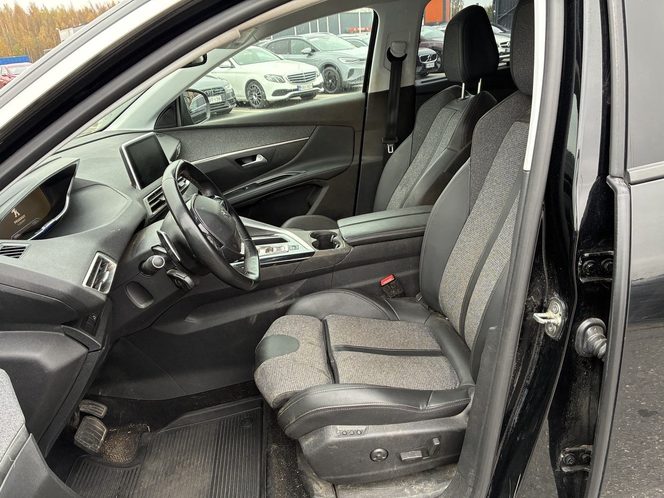 Peugeot 5008 vaihtoauto