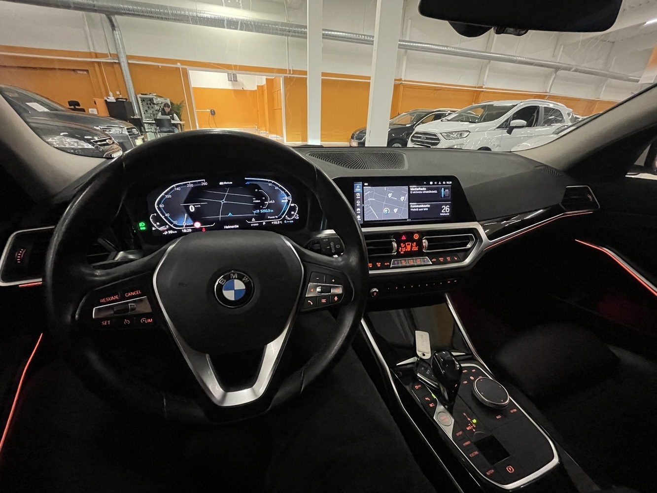 BMW 330 vaihtoauto