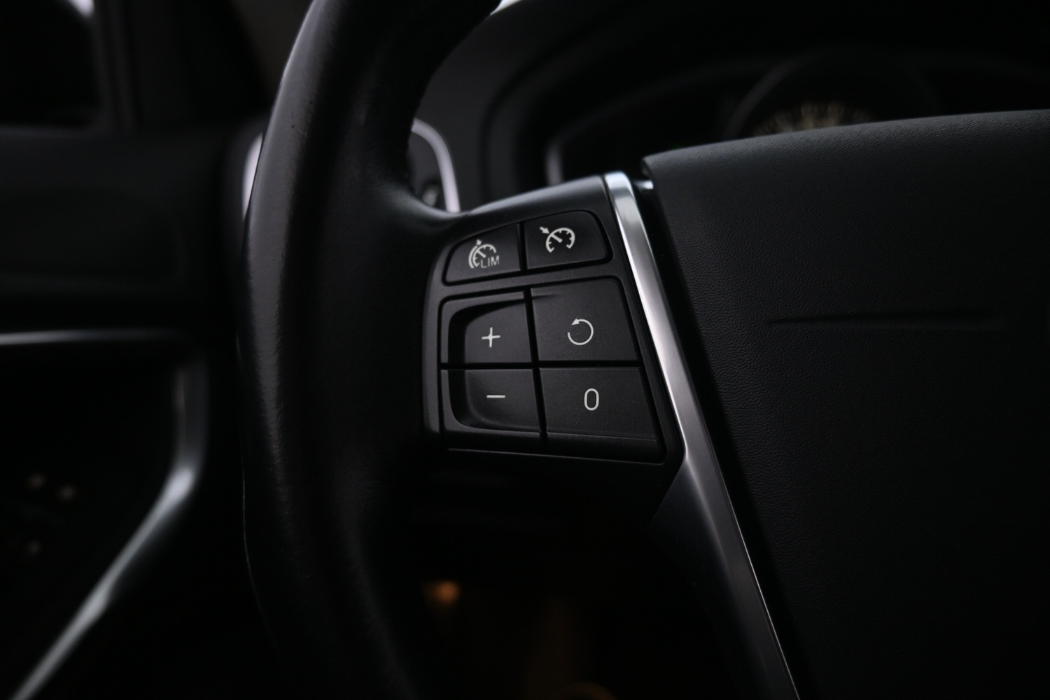 Volvo V40 Cross Country vaihtoauto