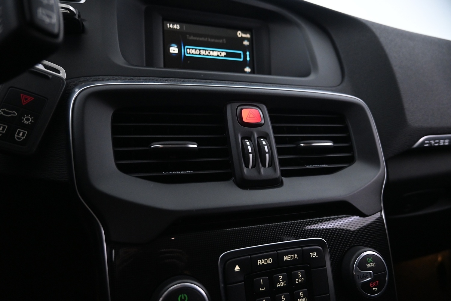 Volvo V40 Cross Country vaihtoauto
