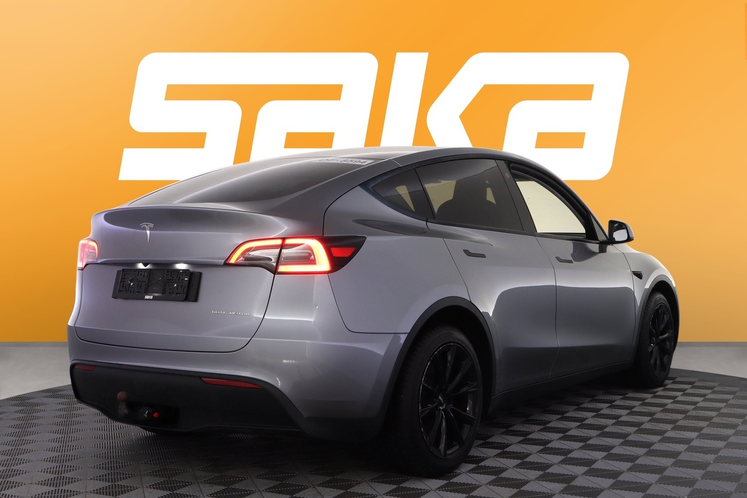 Tesla Model Y vaihtoauto