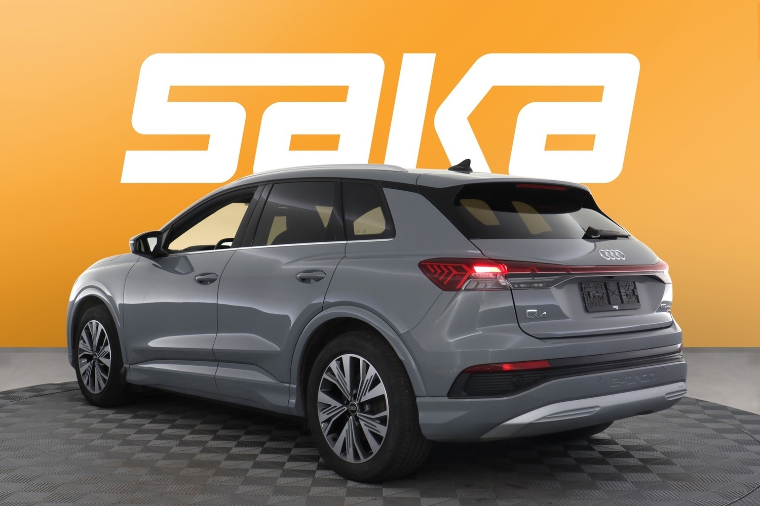Audi Q4 e-tron vaihtoauto