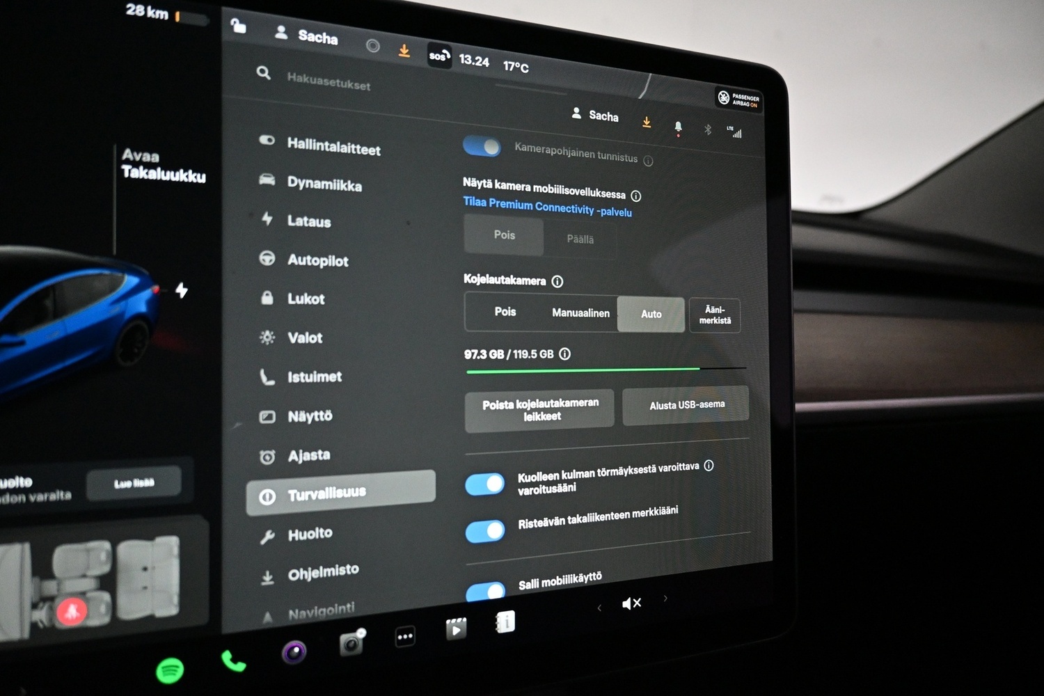 Tesla Model 3 vaihtoauto