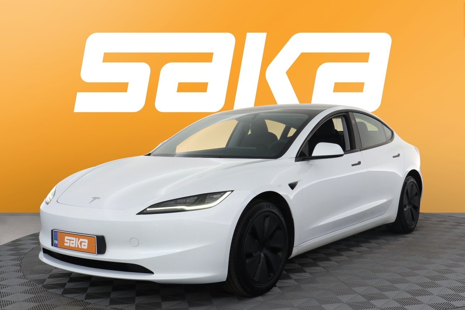 Tesla Model 3 vaihtoauto