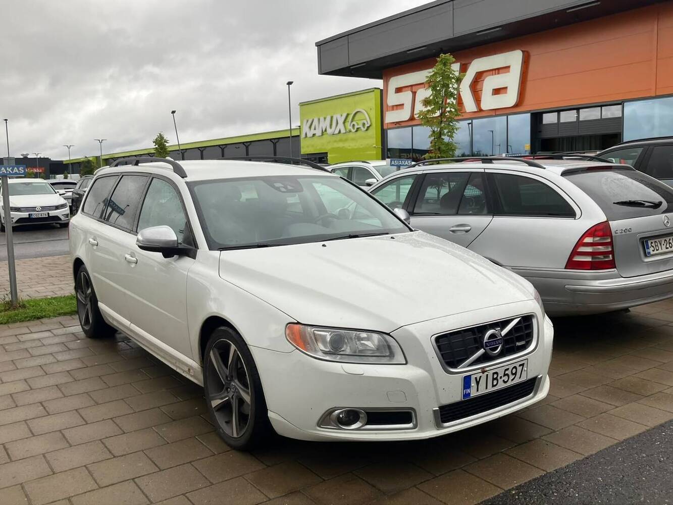 Volvo V70 vaihtoauto