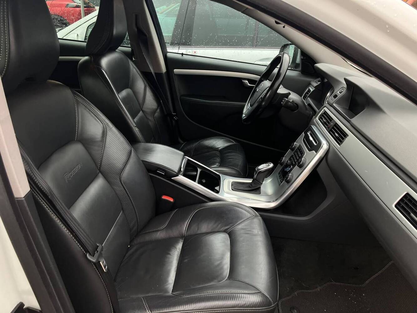 Volvo V70 vaihtoauto