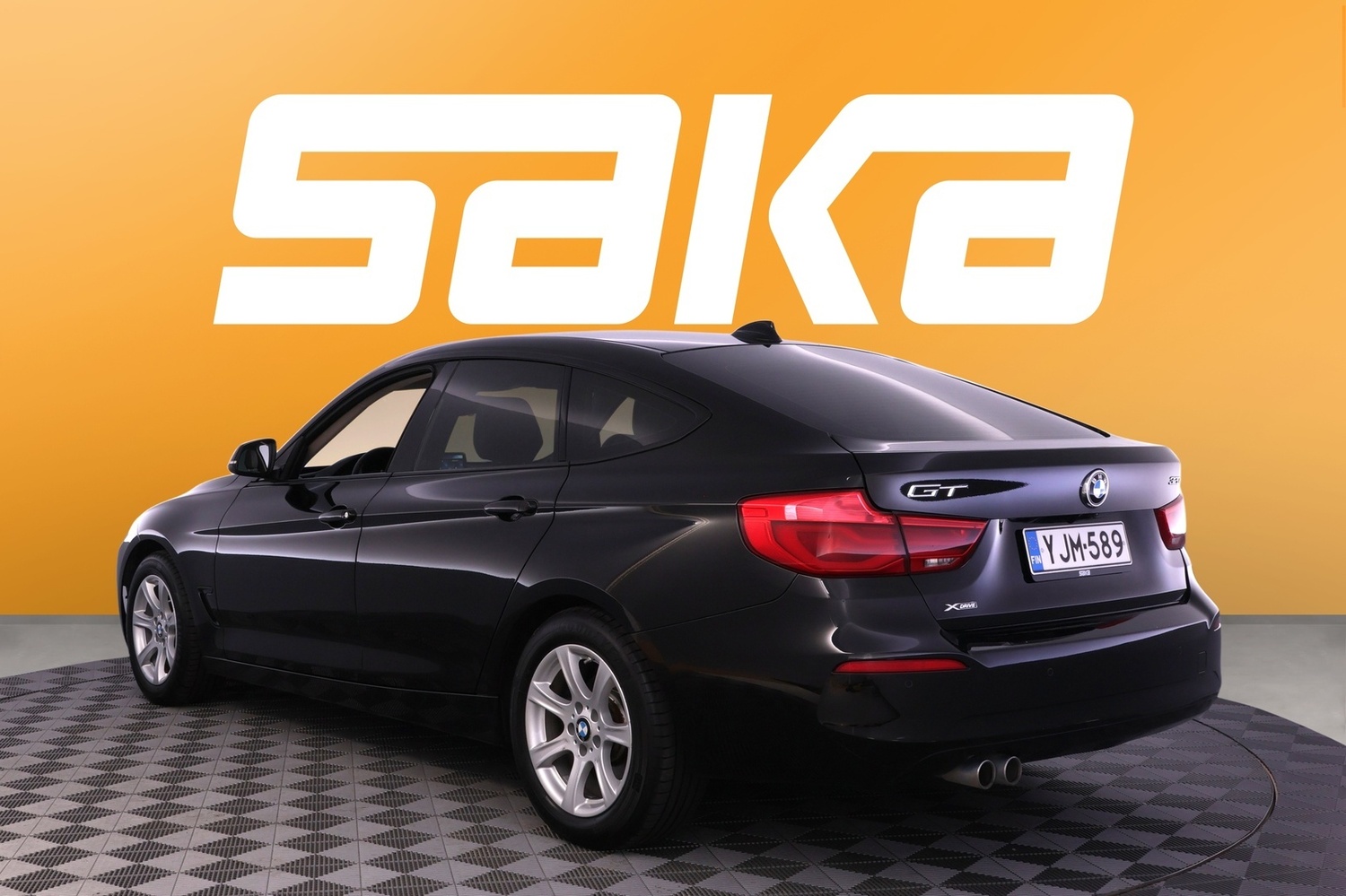 BMW 320 vaihtoauto
