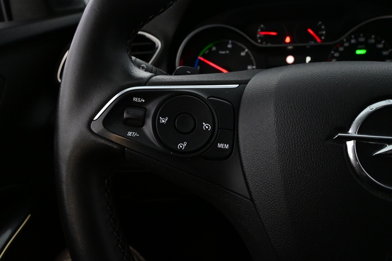 Opel Grandland X vaihtoauto
