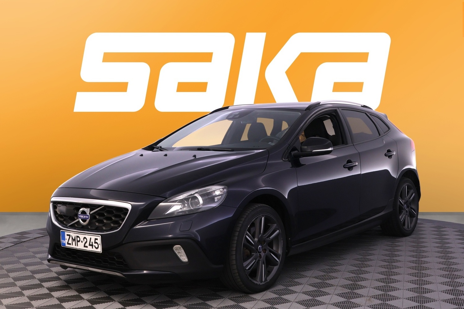 Volvo V40 Cross Country vaihtoauto