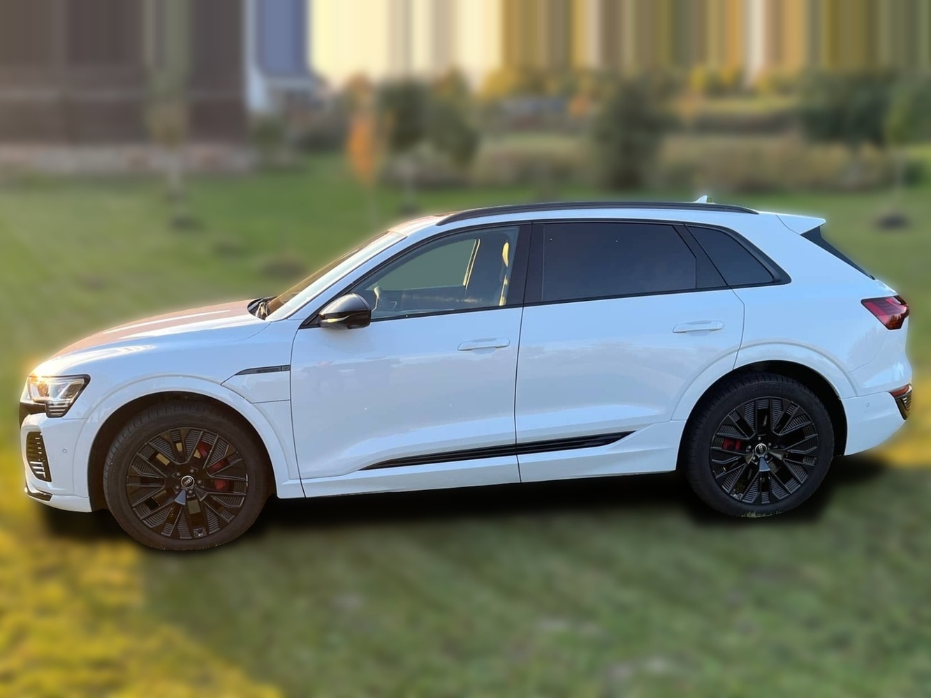 Audi Q8 e-tron vaihtoauto