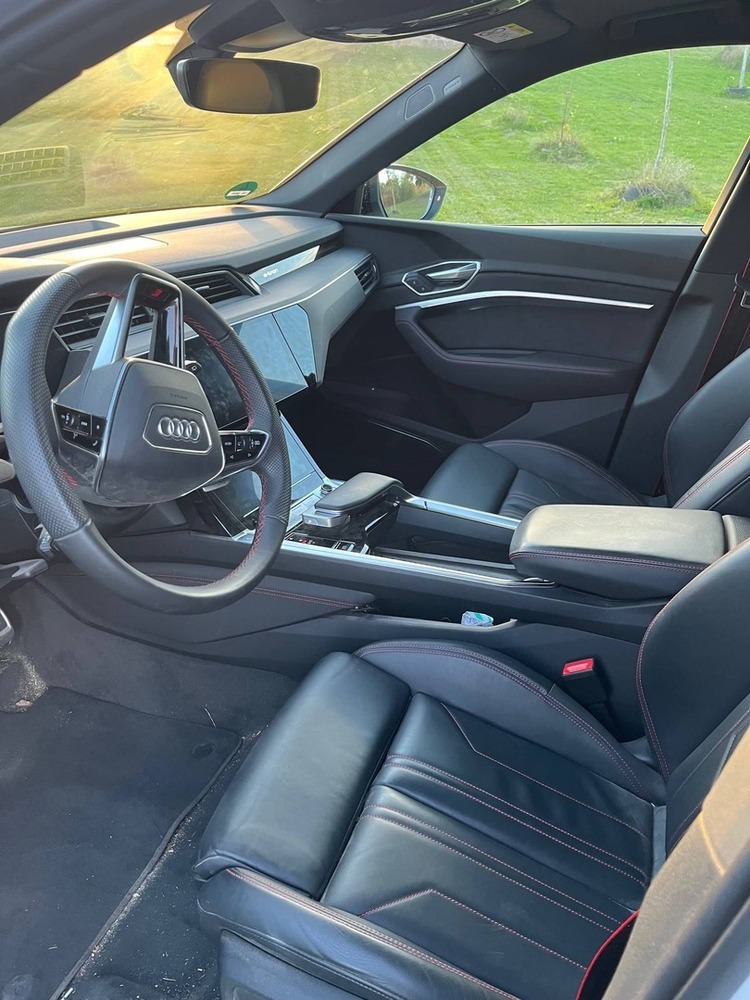 Audi Q8 e-tron vaihtoauto