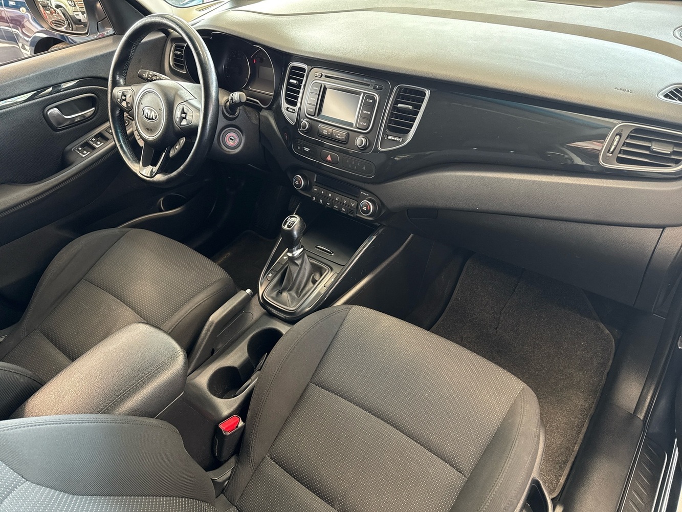 Kia Carens vaihtoauto