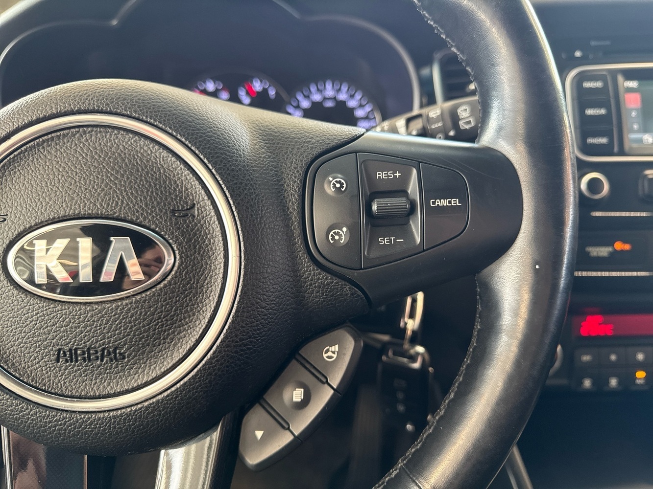 Kia Carens vaihtoauto