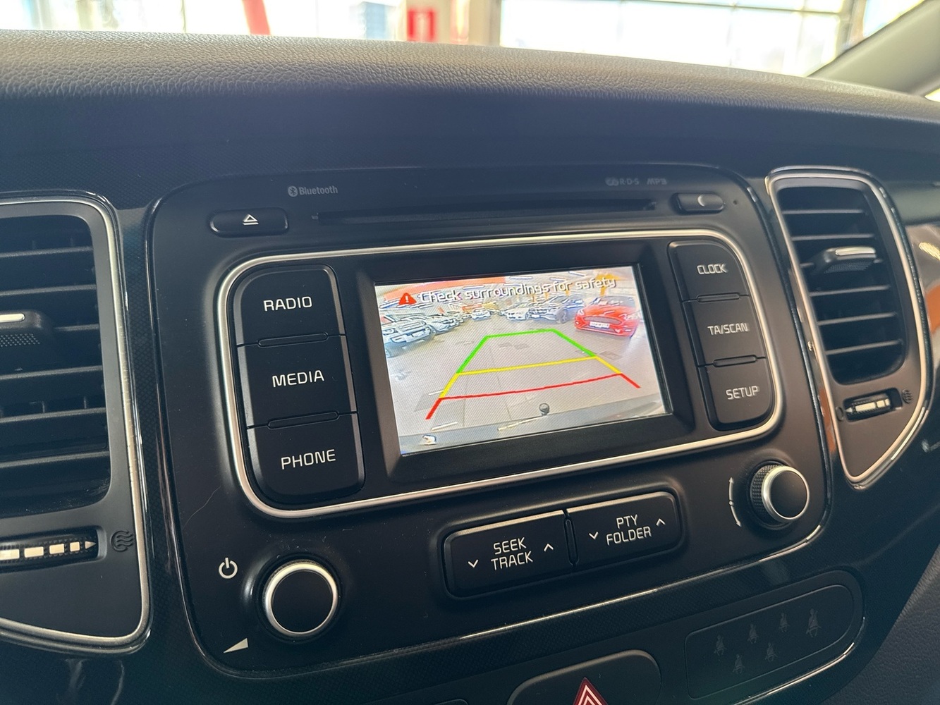 Kia Carens vaihtoauto
