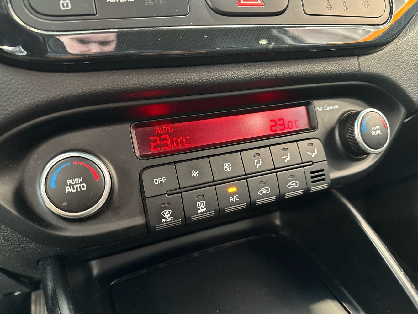 Kia Carens vaihtoauto