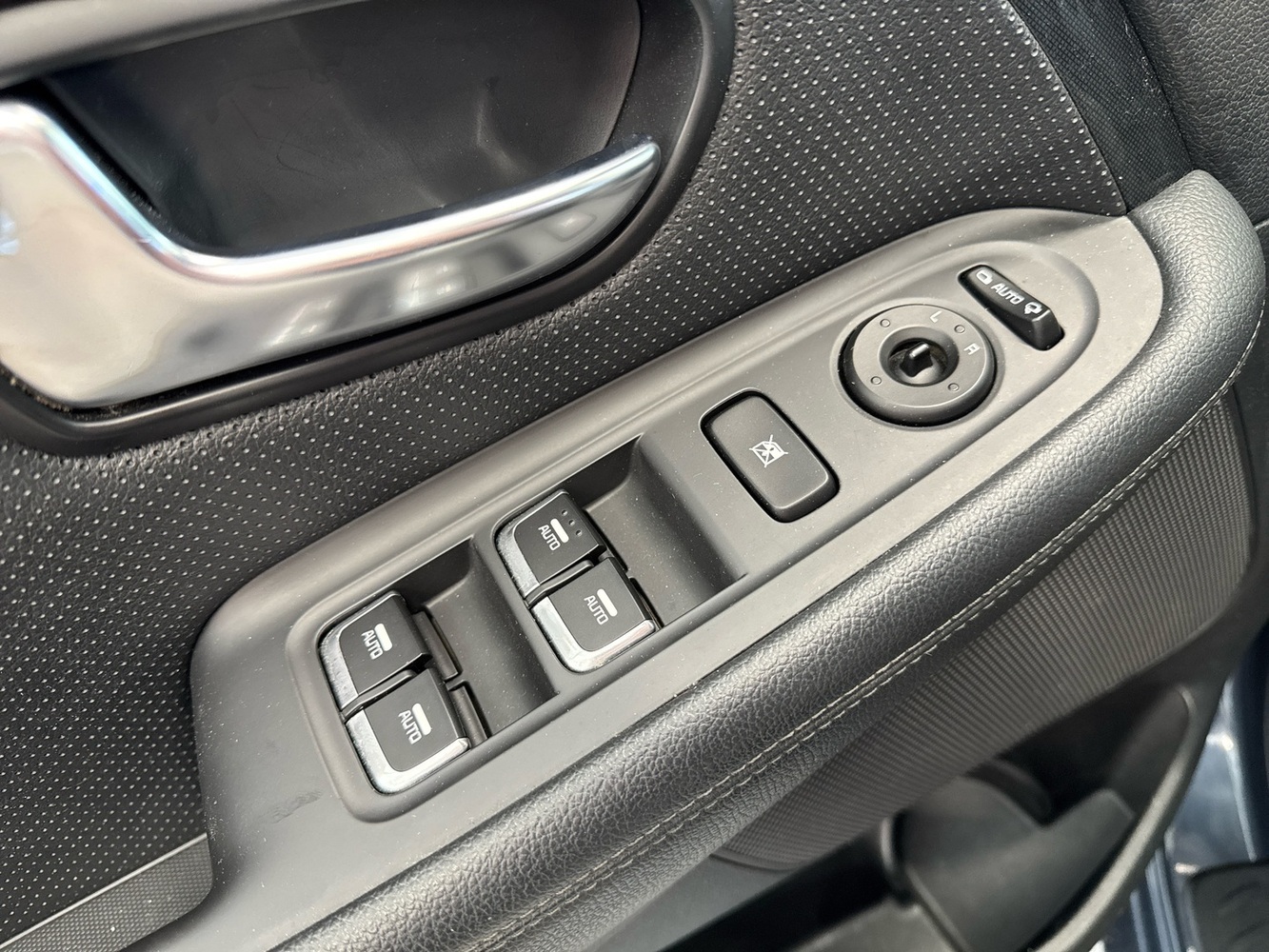 Kia Carens vaihtoauto