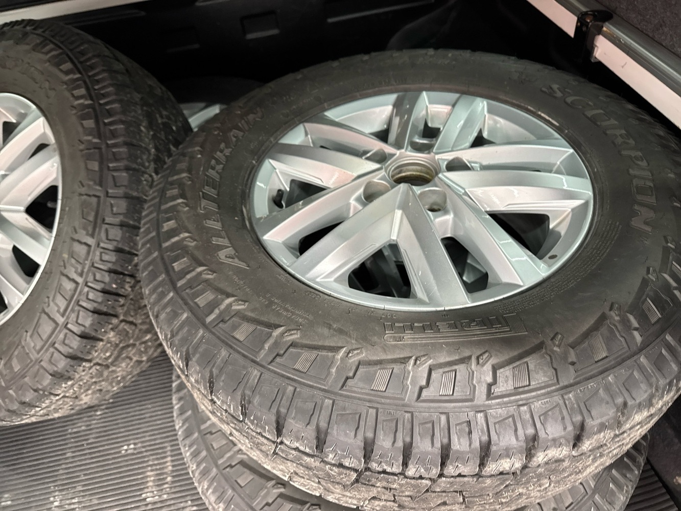 Volkswagen Amarok vaihtoauto