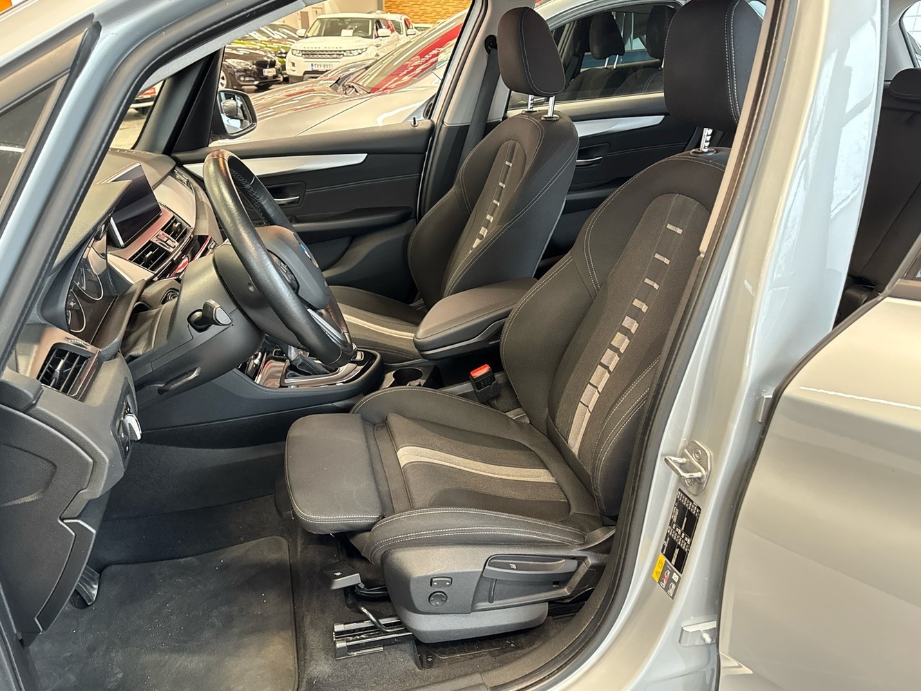 BMW 225 vaihtoauto