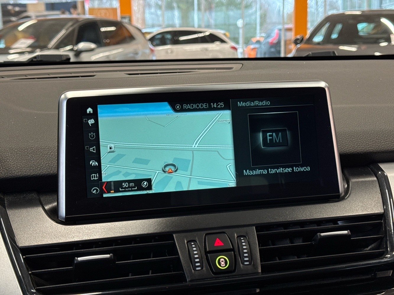 BMW 225 vaihtoauto