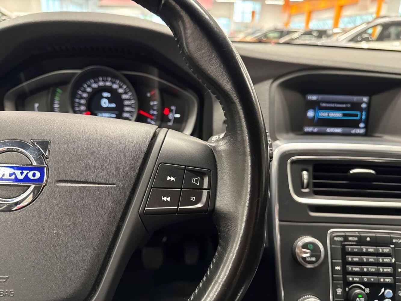 Volvo V60 vaihtoauto