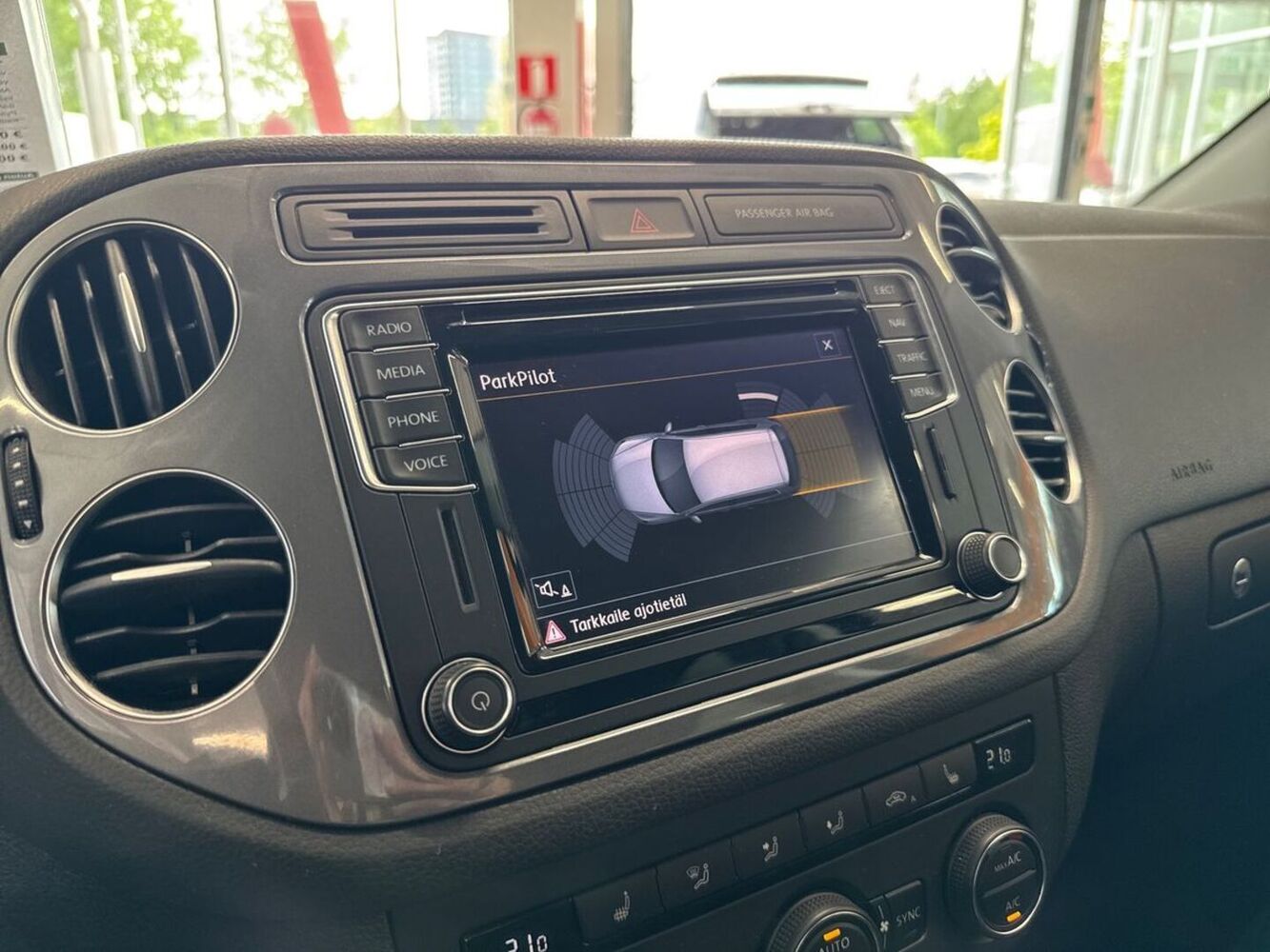Volkswagen Tiguan vaihtoauto