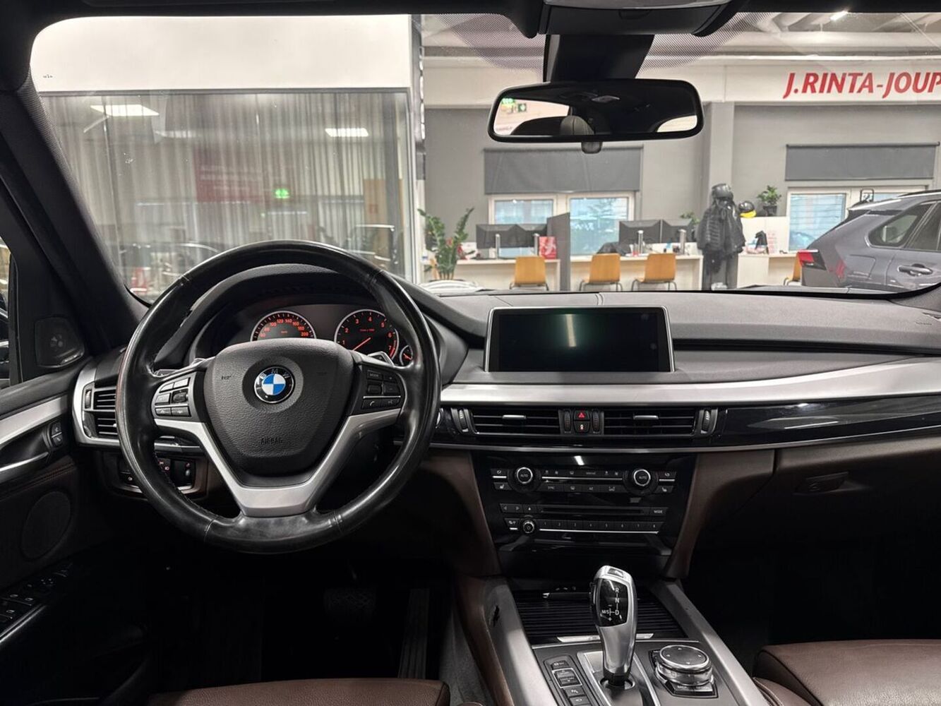 BMW X5 vaihtoauto