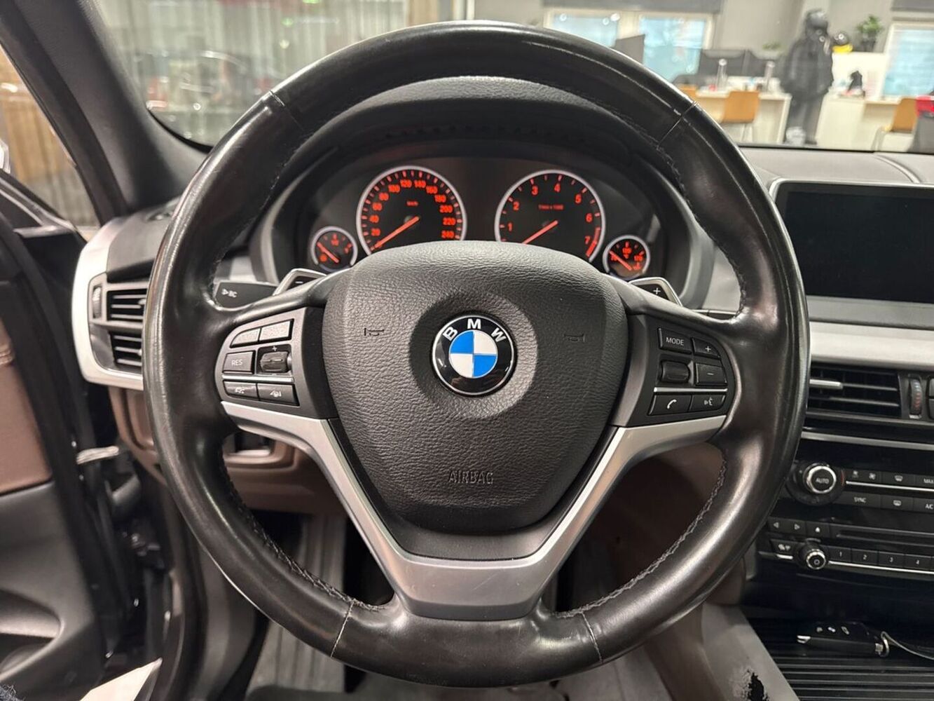 BMW X5 vaihtoauto
