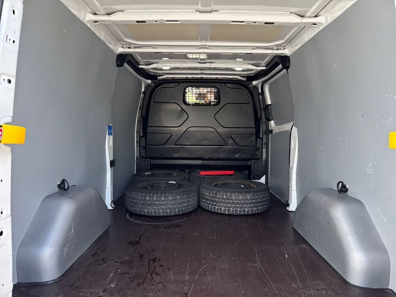 Ford Transit Custom vaihtoauto