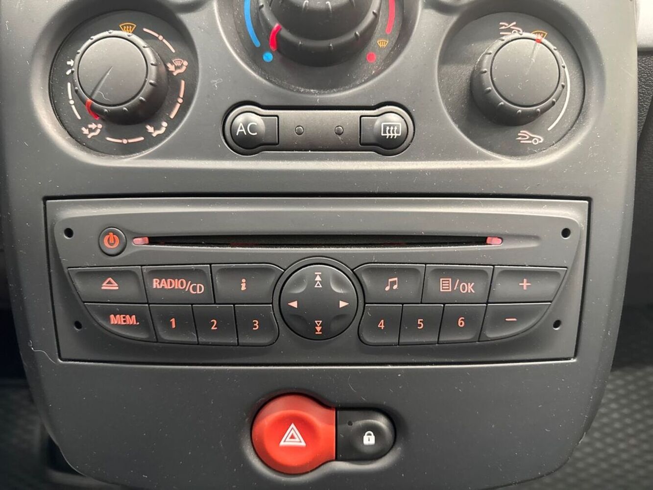 Renault Clio vaihtoauto