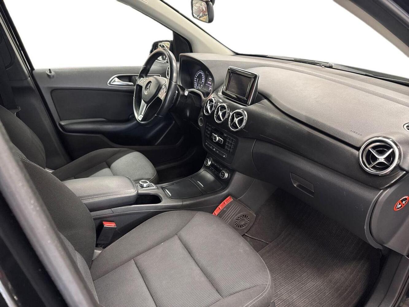 Mercedes-Benz B vaihtoauto