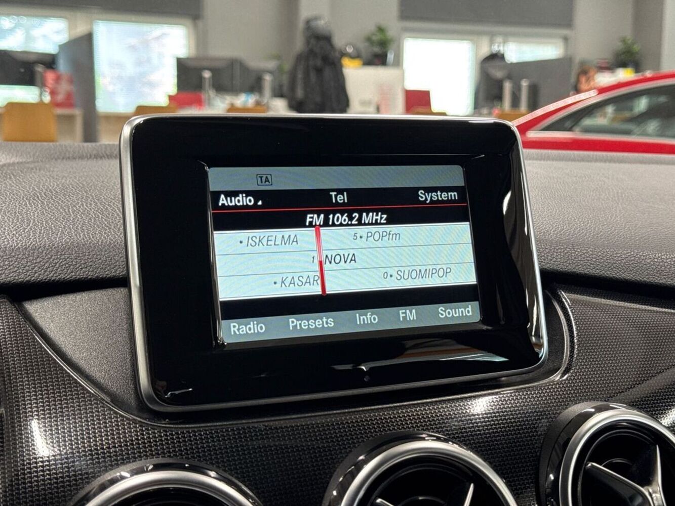 Mercedes-Benz B vaihtoauto