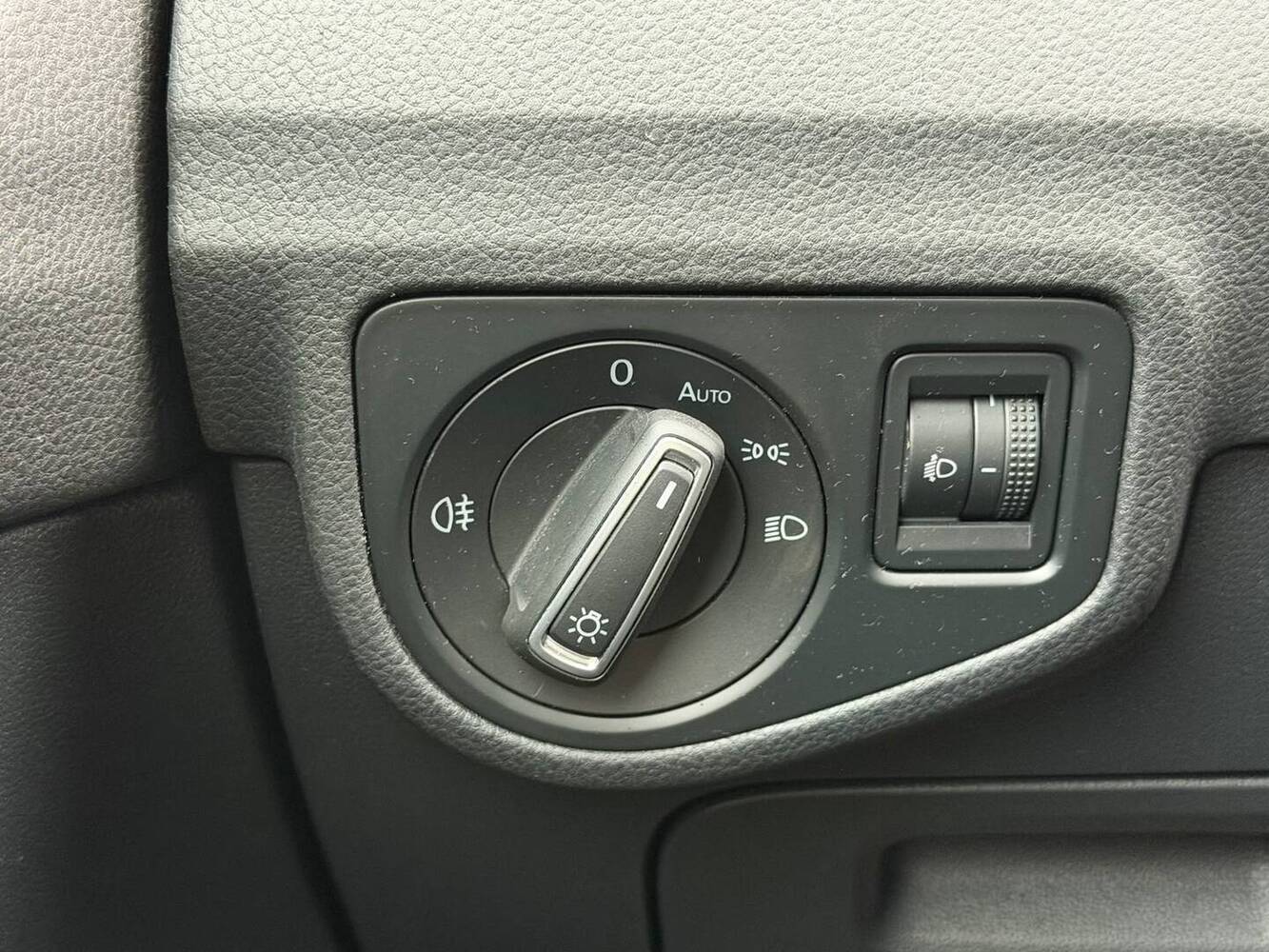 Volkswagen Golf Sportsvan vaihtoauto