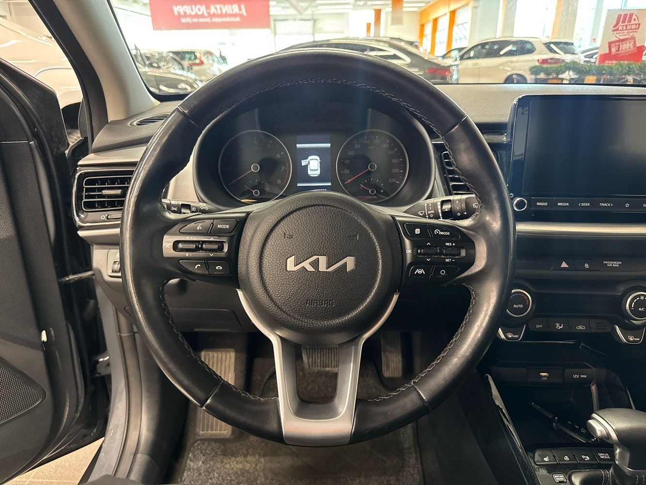 Kia Stonic vaihtoauto