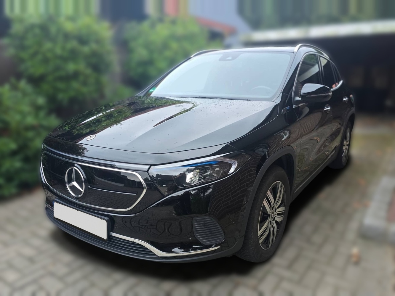 Mercedes-Benz EQA vaihtoauto