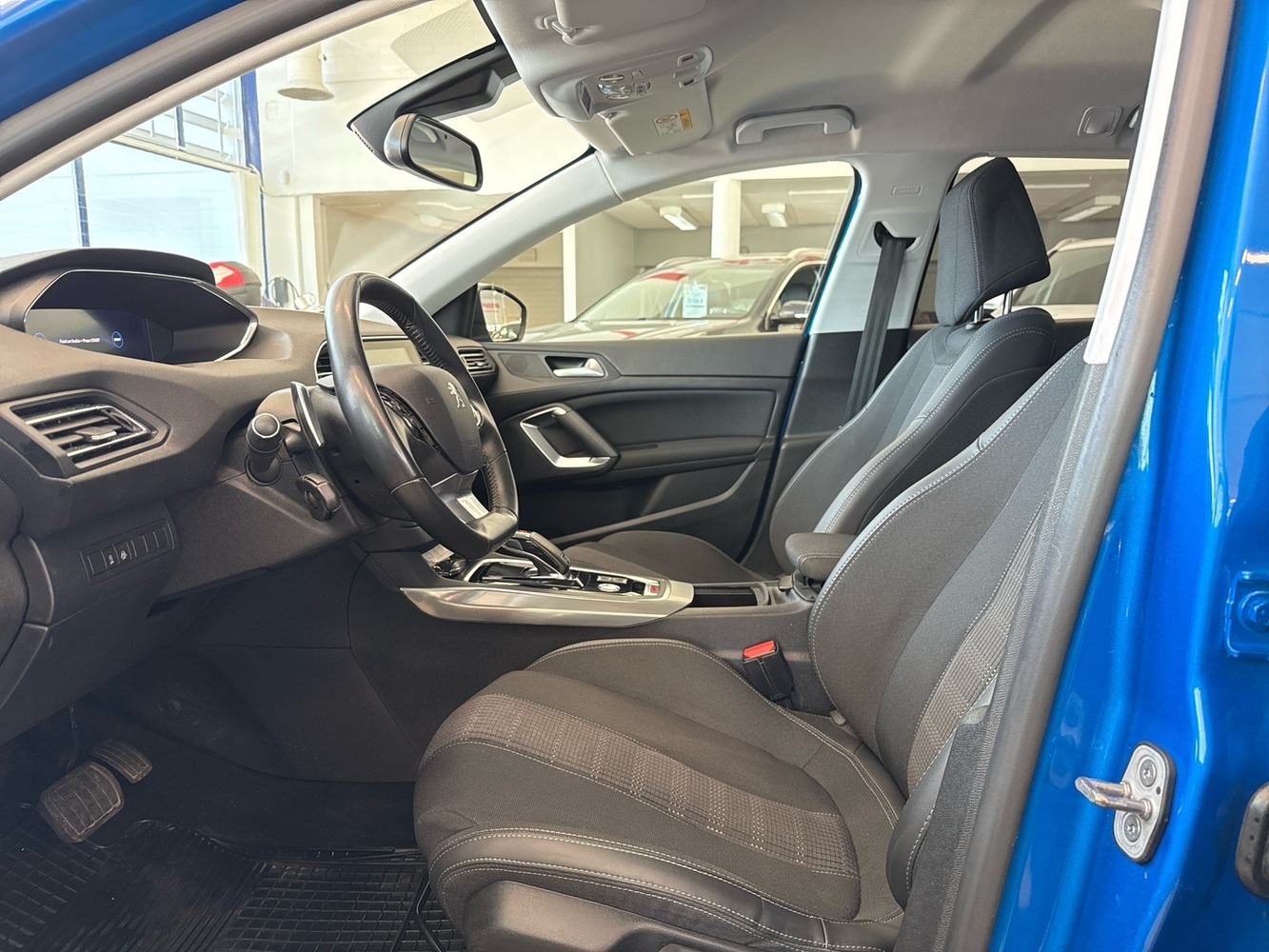 Peugeot 308 vaihtoauto