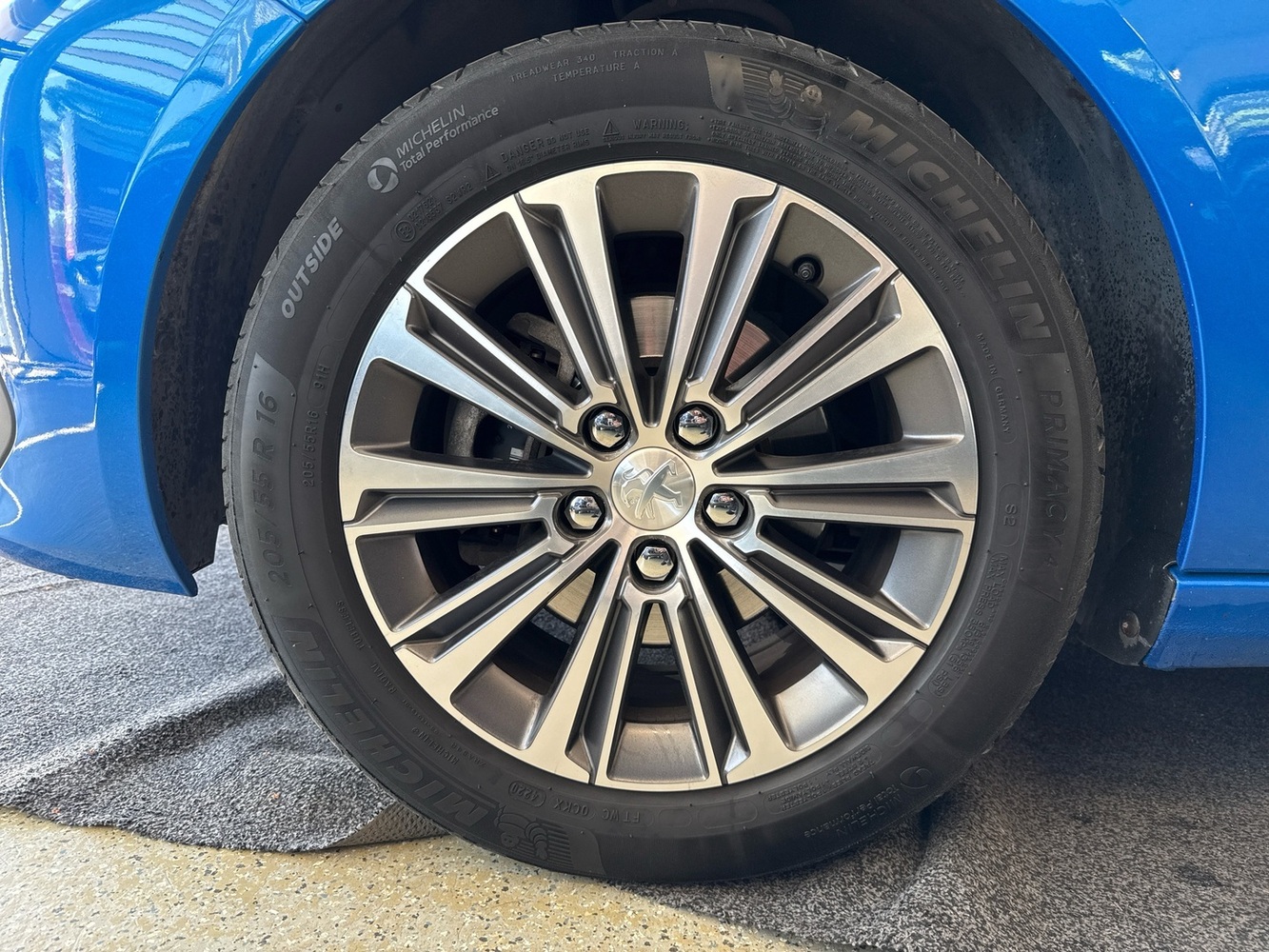 Peugeot 308 vaihtoauto