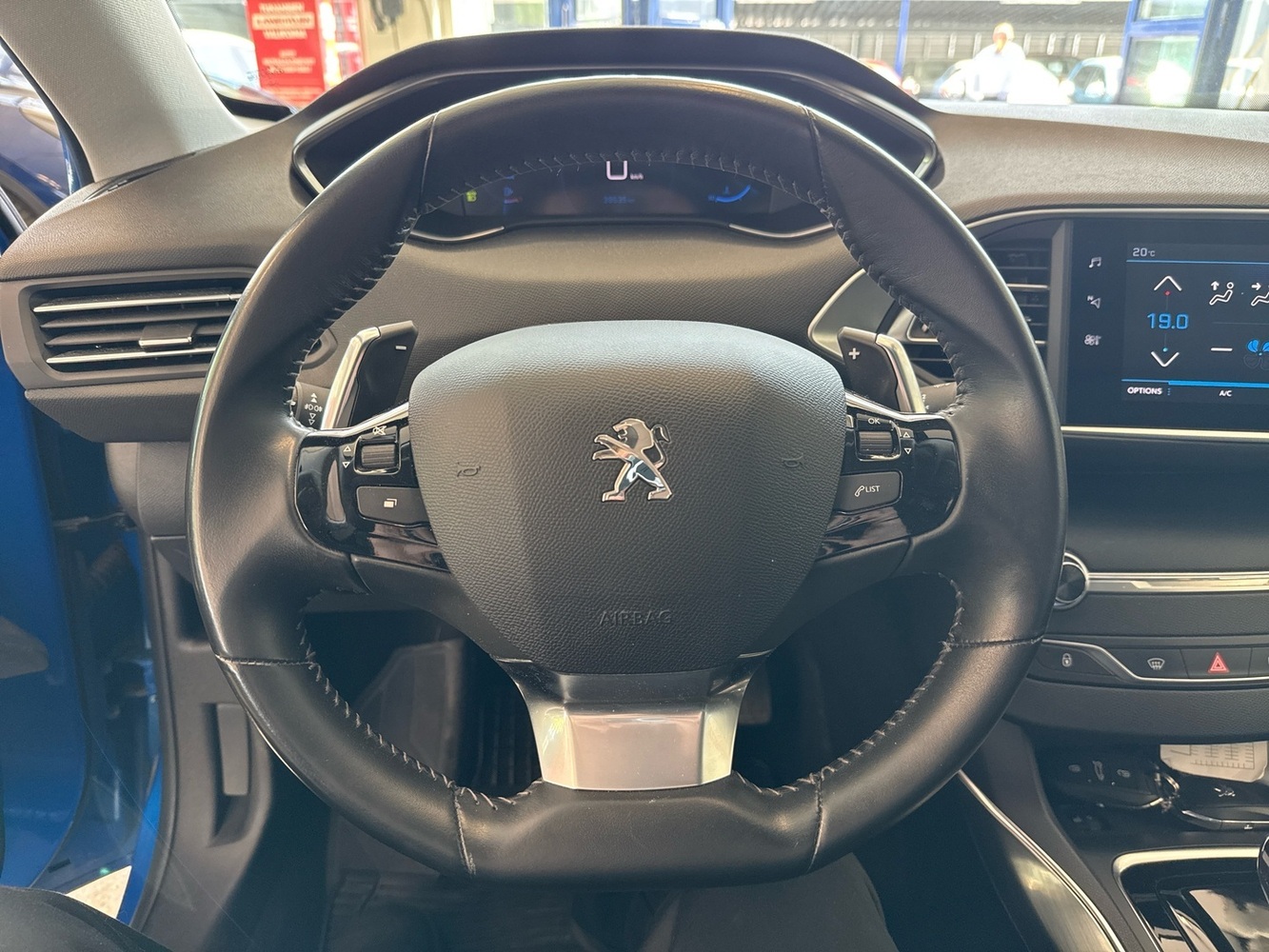 Peugeot 308 vaihtoauto
