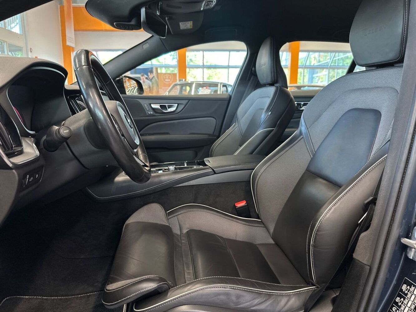Volvo V60 vaihtoauto