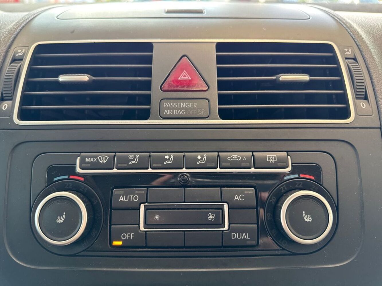 Volkswagen Touran vaihtoauto