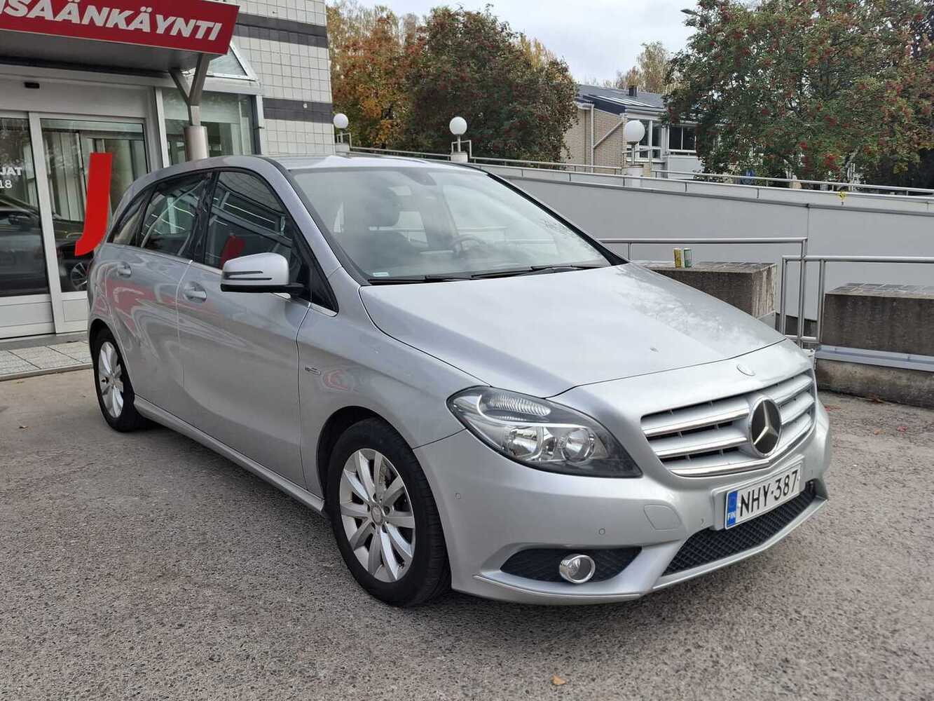 Mercedes-Benz B vaihtoauto