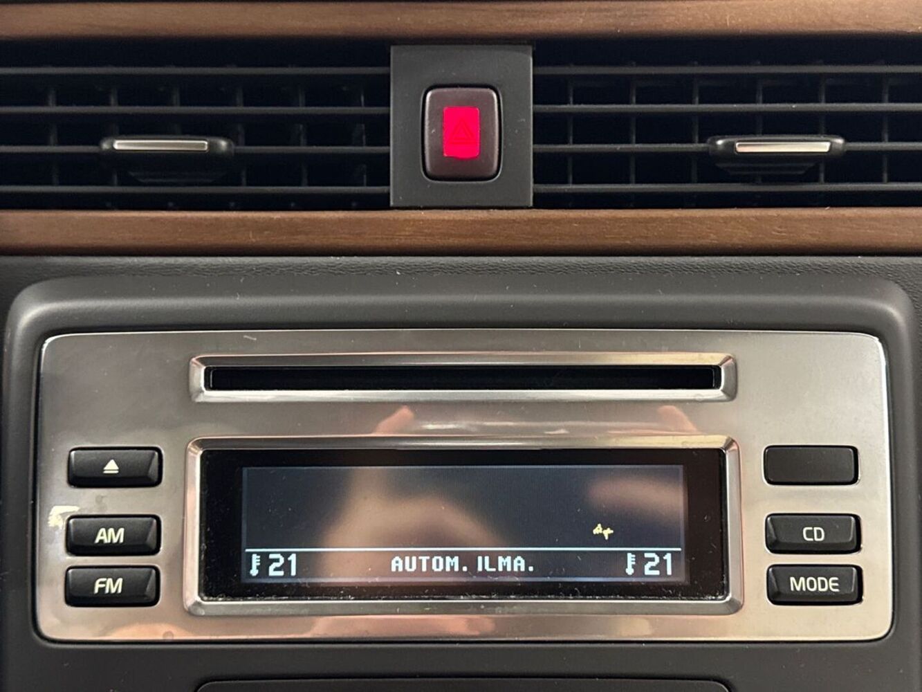 Volvo V70 vaihtoauto