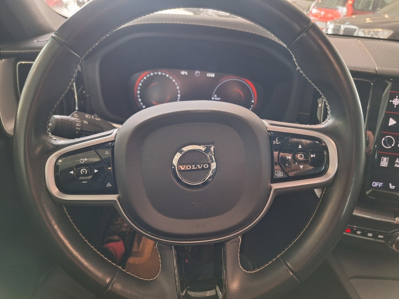 Volvo XC60 vaihtoauto