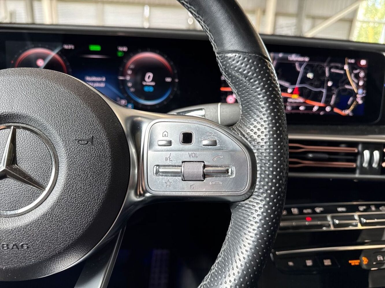 Mercedes-Benz EQC vaihtoauto