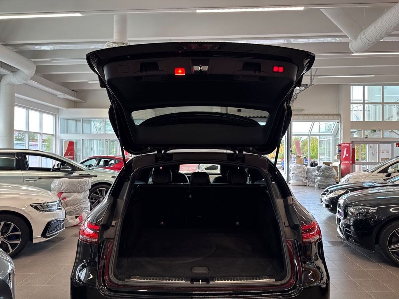 Mercedes-Benz EQC vaihtoauto