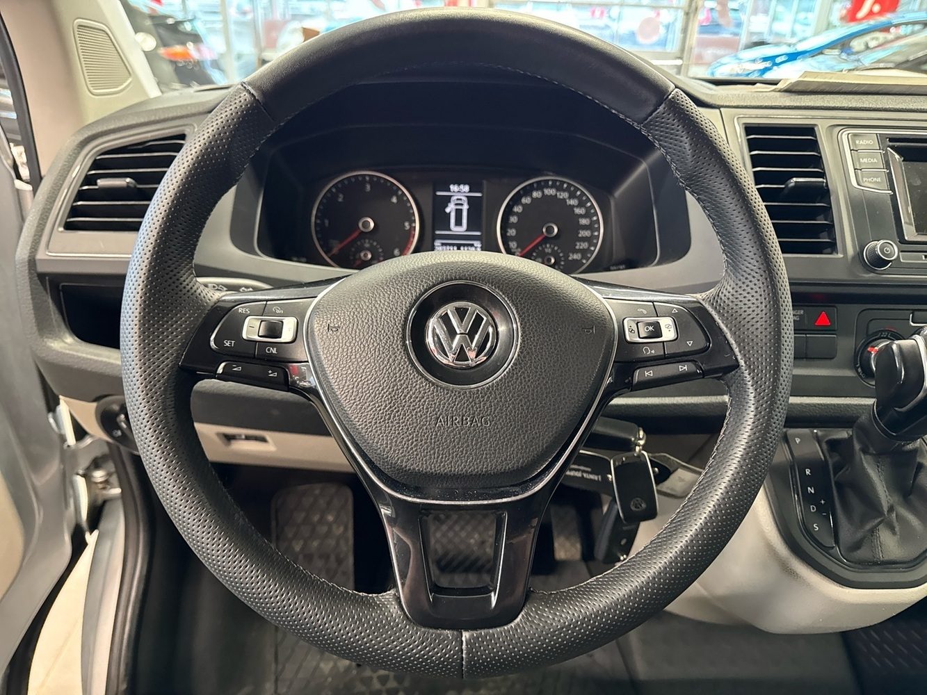 Volkswagen Transporter vaihtoauto