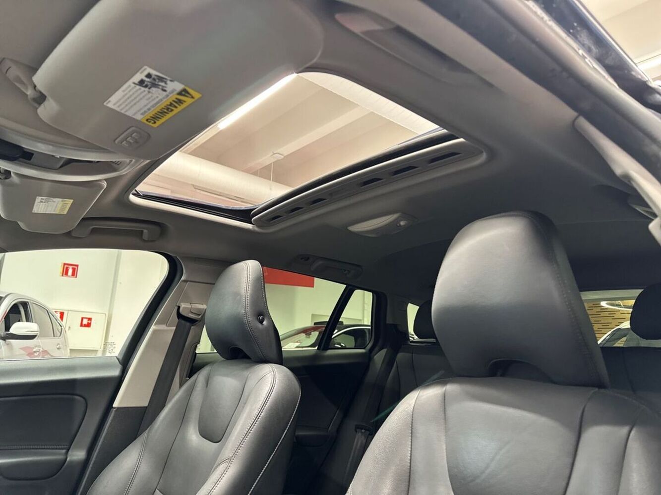 Volvo V60 vaihtoauto