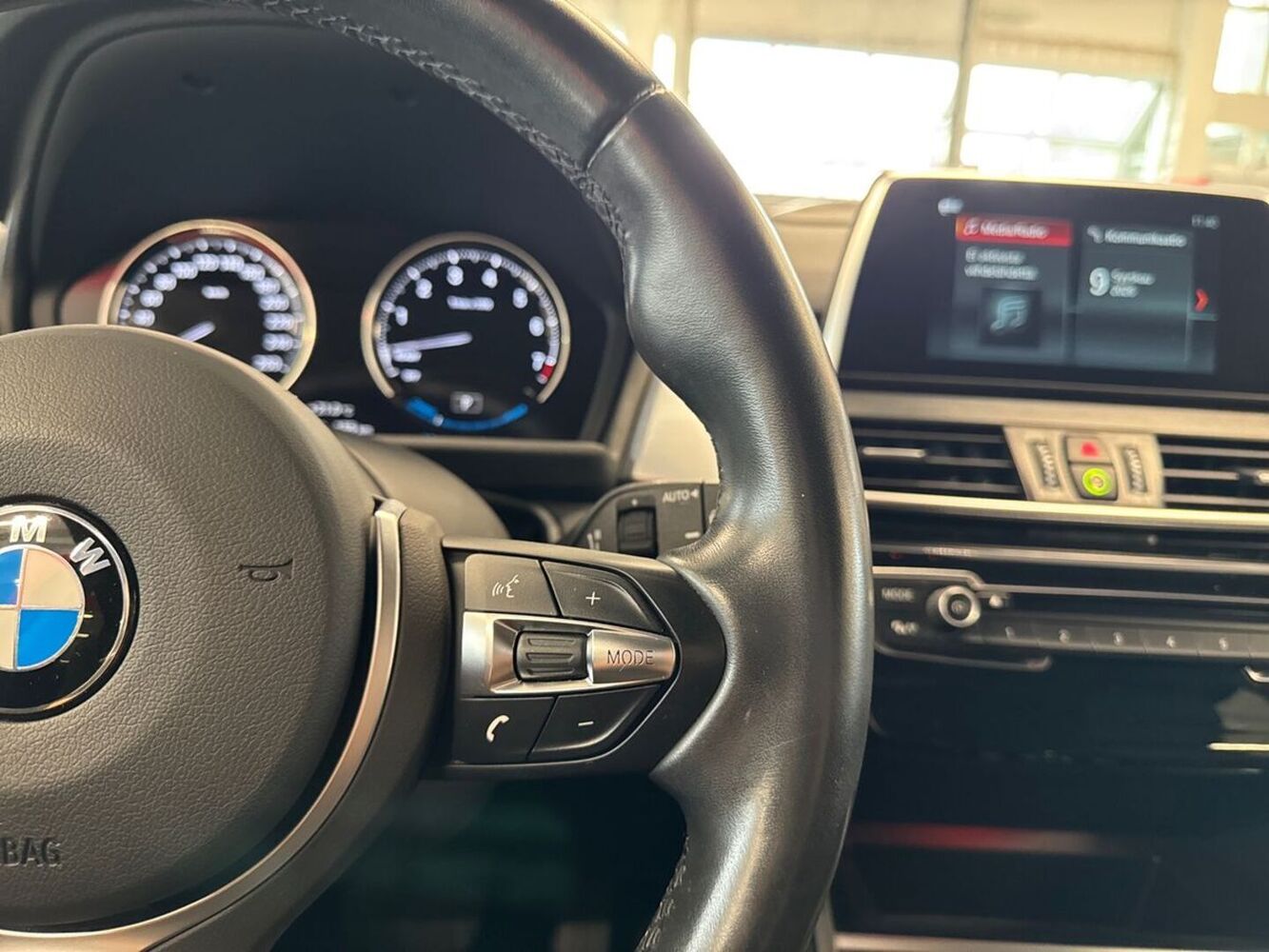 BMW 225 vaihtoauto